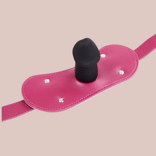 Showing the dildo inside the PVC Erotic Dildo Gag.