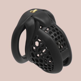 The Beehive Nano in black shown fully assembled with integral micro lock.